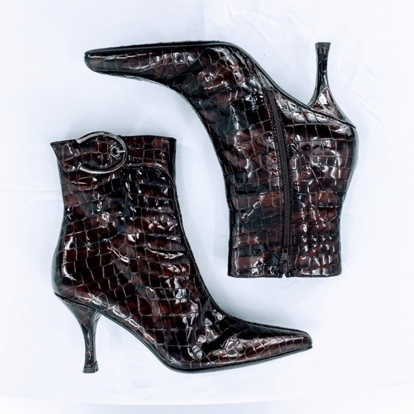 Stuart Weitzman Ankle Boot Brown Croc Embossed Pointed Toe Patent Leather Sz 7.5 - Picture 7 of 15